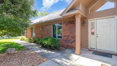 902 Cornwallis Ln, Munster, IN 46321 photo 23