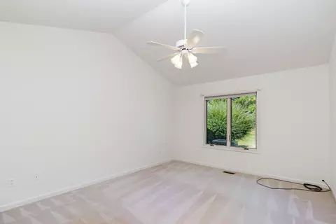 902 Cornwallis Ln, Munster, IN 46321 photo 13