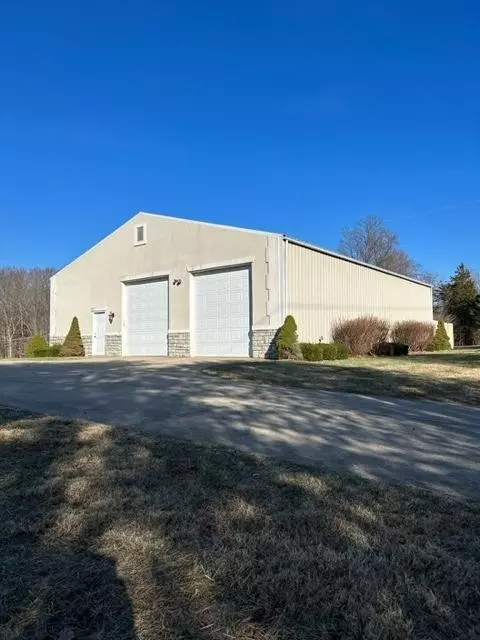 491 E Chambers, Bloomington, IN 47404 photo 4