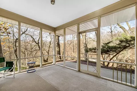 8651 Juniper Ter, Gary, IN 46403 photo 10