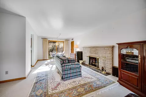 8651 Juniper Ter, Gary, IN 46403 photo 5