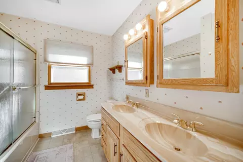 8651 Juniper Ter, Gary, IN 46403 photo 15
