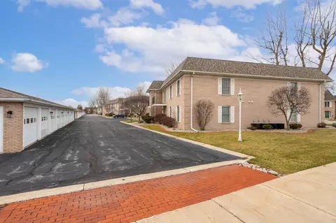 2720 Georgetowne Dr #C2, Highland, IN 46322 photo 16