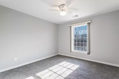 2720 Georgetowne Dr #C2, Highland, IN 46322 photo 10