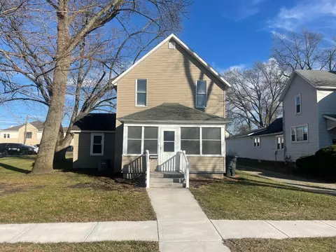 211 S Logan St, Winamac, IN 46996 photo 1