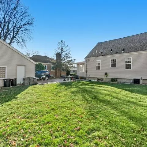 8351 Howard Ave, Munster, IN 46321 photo 18