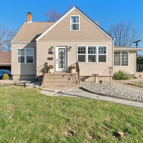 8351 Howard Ave, Munster, IN 46321 photo 1