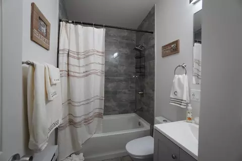 413 E 47th Pl, Gary, IN 46409 photo 15