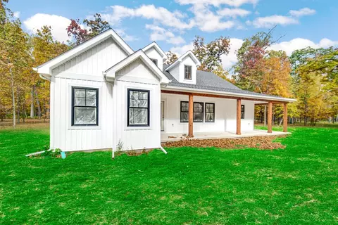 439 E State Road 8, Kouts, IN 46347 photo 1