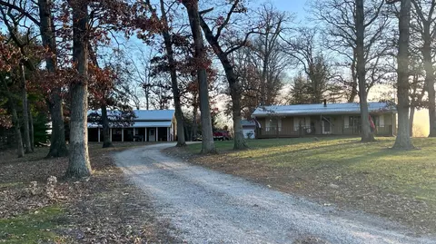 2043 E 330, Winamac, IN 46996 photo 1