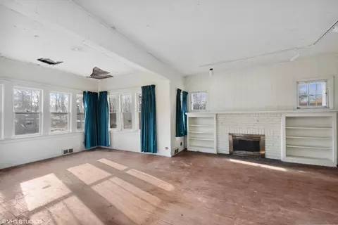 6040 Forest Ave, Gary, IN 46403 photo 4