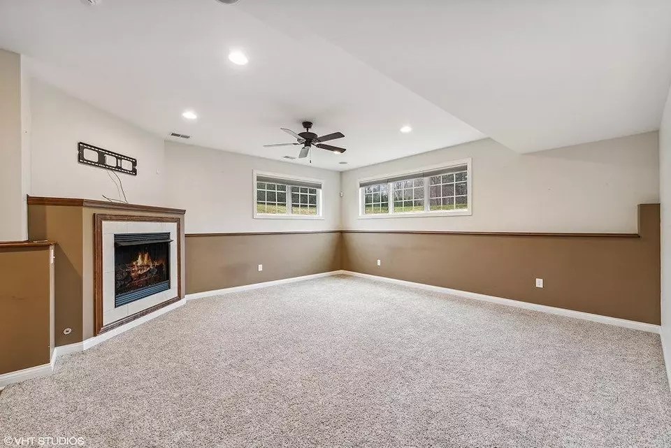  372 Lewis Ct, Valparaiso, IN 46383 photo 30