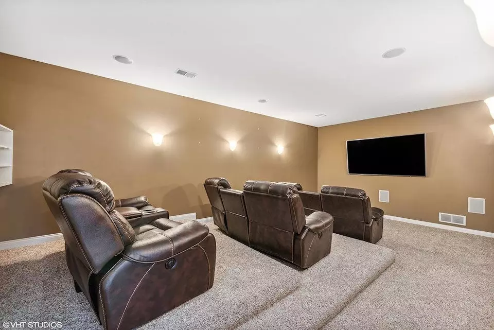  372 Lewis Ct, Valparaiso, IN 46383 photo 25