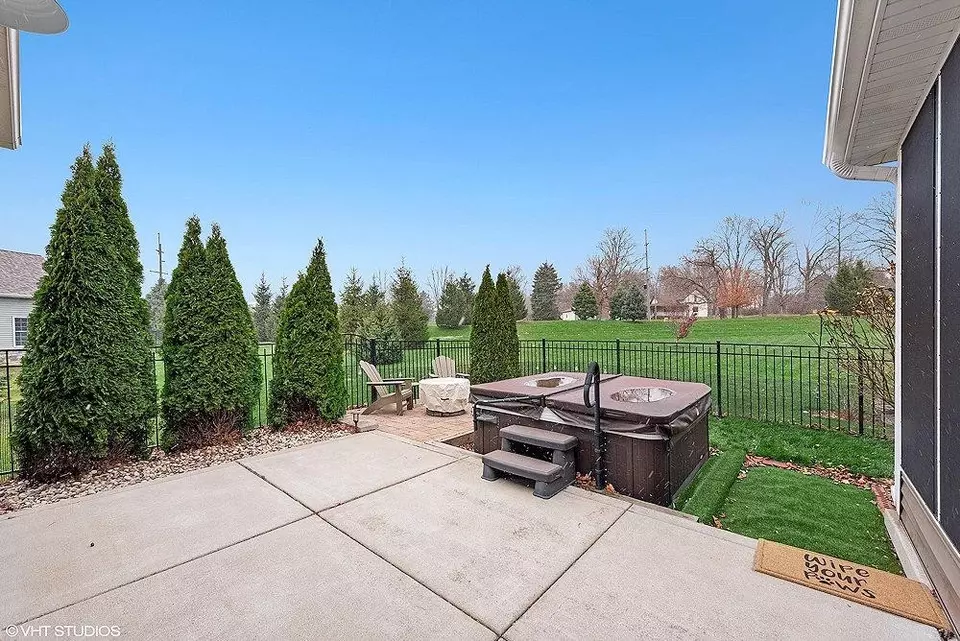 372 Lewis Ct, Valparaiso, IN 46383 photo 37