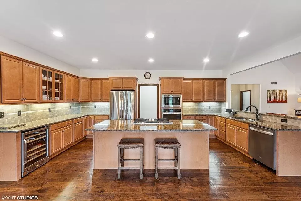  372 Lewis Ct, Valparaiso, IN 46383 photo 8