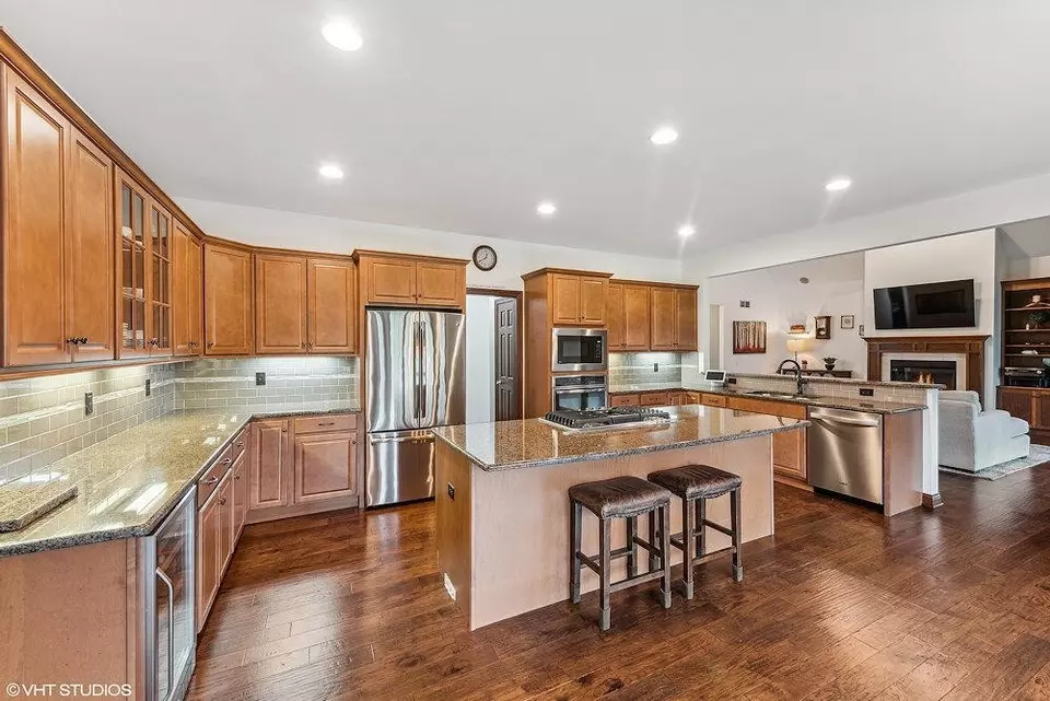  372 Lewis Ct, Valparaiso, IN 46383 photo 9