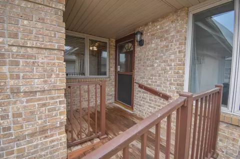 954 Ivanhoe Ln, Dyer, IN 46311 photo 19
