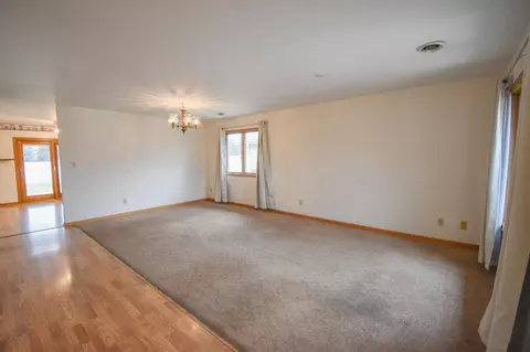 954 Ivanhoe Ln, Dyer, IN 46311 photo 6