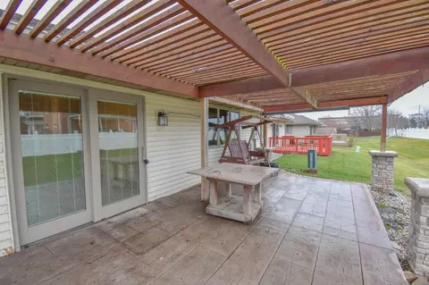 954 Ivanhoe Ln, Dyer, IN 46311 photo 17