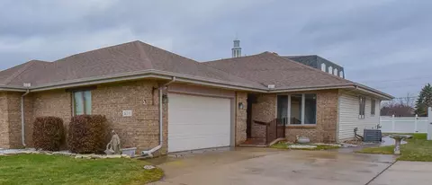 954 Ivanhoe Ln, Dyer, IN 46311 photo 22