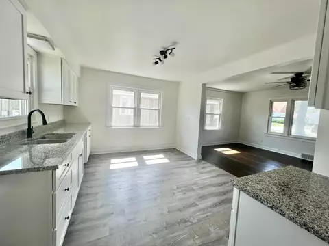 407 N Griffith Blvd, Griffith, IN 46319 photo 7