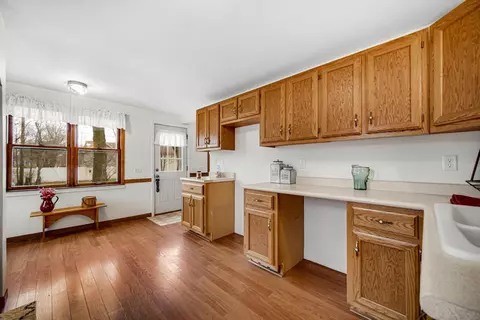 309 W Beaver St, Morocco, IN 47963 photo 4