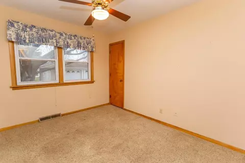 8140 Jackson Ave, Munster, IN 46321 photo 8