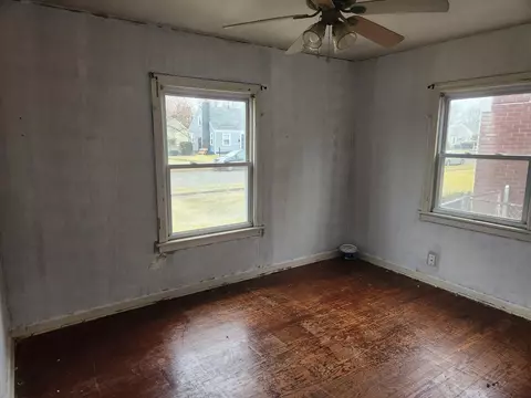 219 W Rutledge St, Gary, IN 46404 photo 8