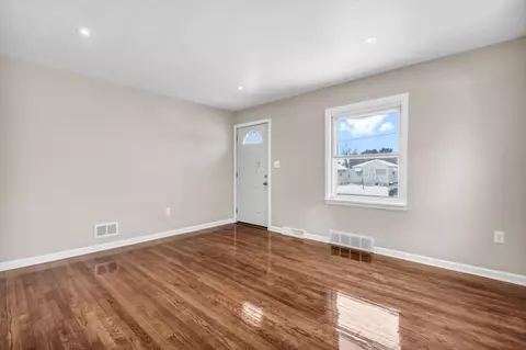 2109 W 19th Ave, Gary, IN 46404 photo 7