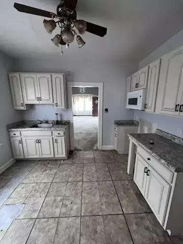 2518 W 19th Ave, Gary, IN 46404 photo 4