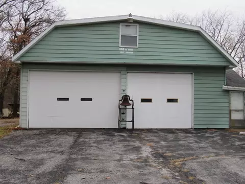 732 S Broad St, Griffith, IN 46319 photo 2