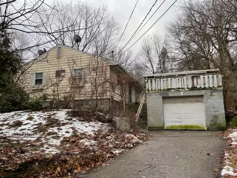 7303 Hemlock Ave, Gary, IN 46403 photo 1