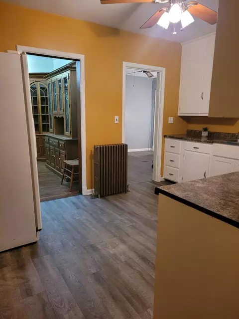 121 E Howard St, Brook, IN 47922 photo 4