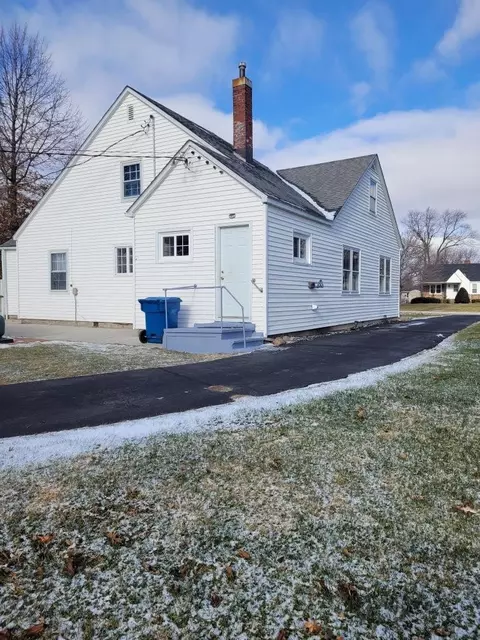 121 E Howard St, Brook, IN 47922 photo 29
