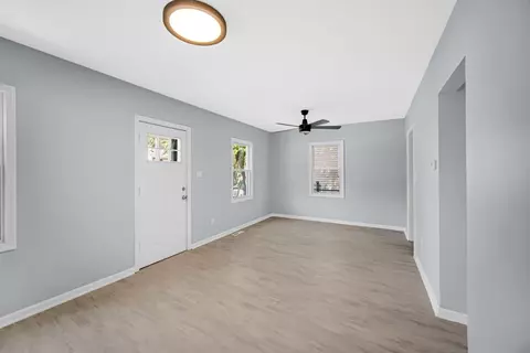6745 E 4th Ave, Gary, IN 46403 photo 5
