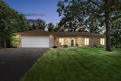24059 S Plum Valley Dr, Crete, IL 60417 photo 1