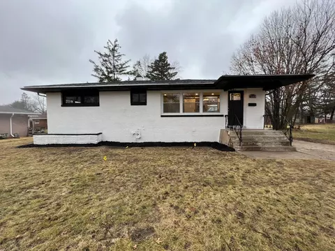 7110 Ash Pl, Gary, IN 46403 photo 1