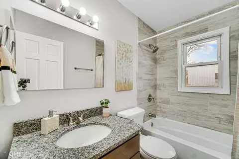 348 N Wright St, Griffith, IN 46319 photo 8