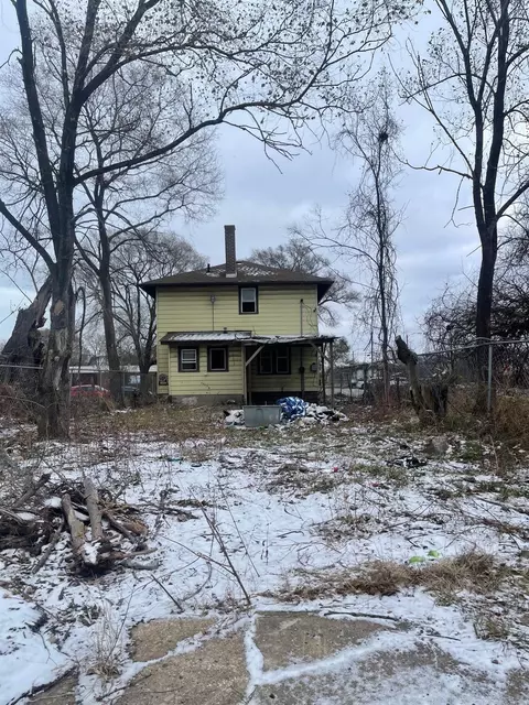 368 Tyler St, Gary, IN 46402 photo 3