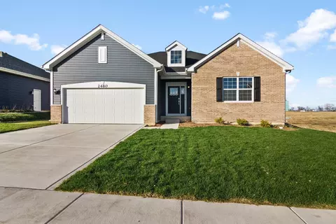 2460 Spring Run Ln, Lowell, IN 46356 photo 1