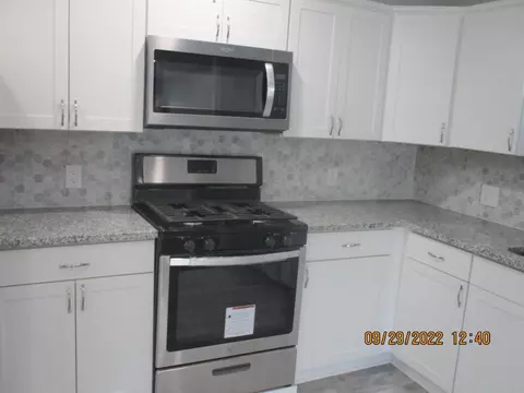 854 King St, Gary, IN 46406 photo 4