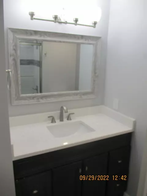 854 King St, Gary, IN 46406 photo 10