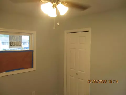 854 King St, Gary, IN 46406 photo 17