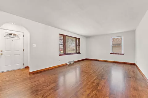 8337 Parkview Ave, Munster, IN 46321 photo 8