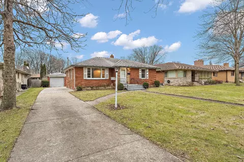 8337 Parkview Ave, Munster, IN 46321 photo 3