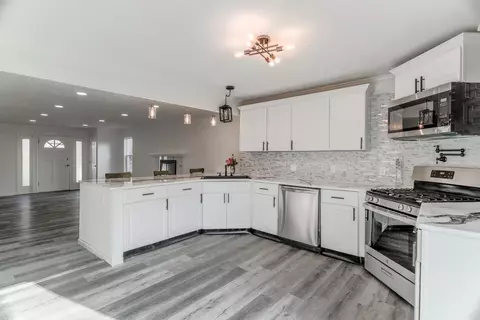 205 E Main St, Brook, IN 47922 photo 9