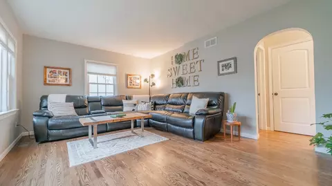 8144 Harrison Ave, Munster, IN 46321 photo 8
