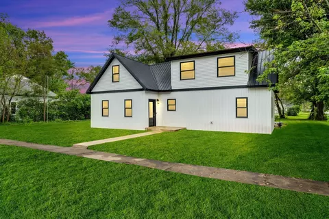 369 E Grove St, Wheatfield, IN 46392 photo 27