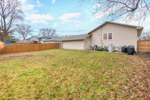 352 N Wright St, Griffith, IN 46319 photo 21
