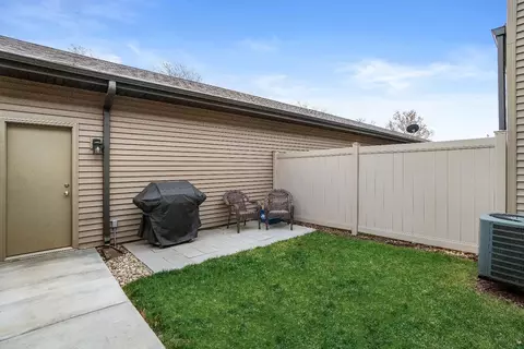 340 Indiana Ave, Crown Point, IN 46307 photo 18